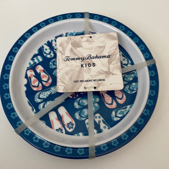 Tommy Bahama Kitchen Tommy Bahama 4 Childrens Plates Poshmark